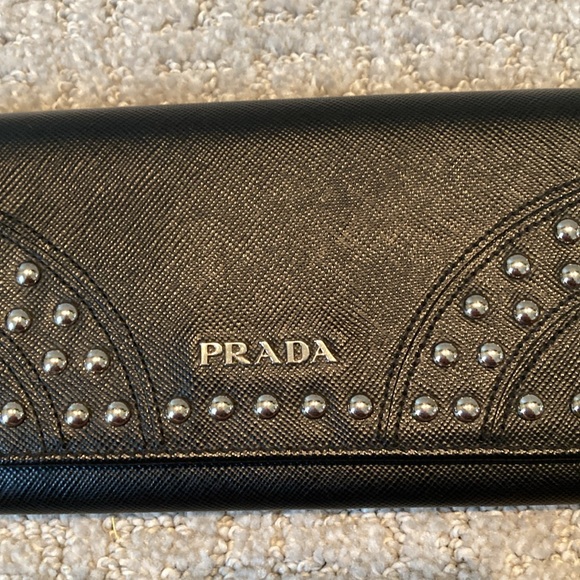Prada Milano EUC studded long wallet Black - Picture 3 of 15